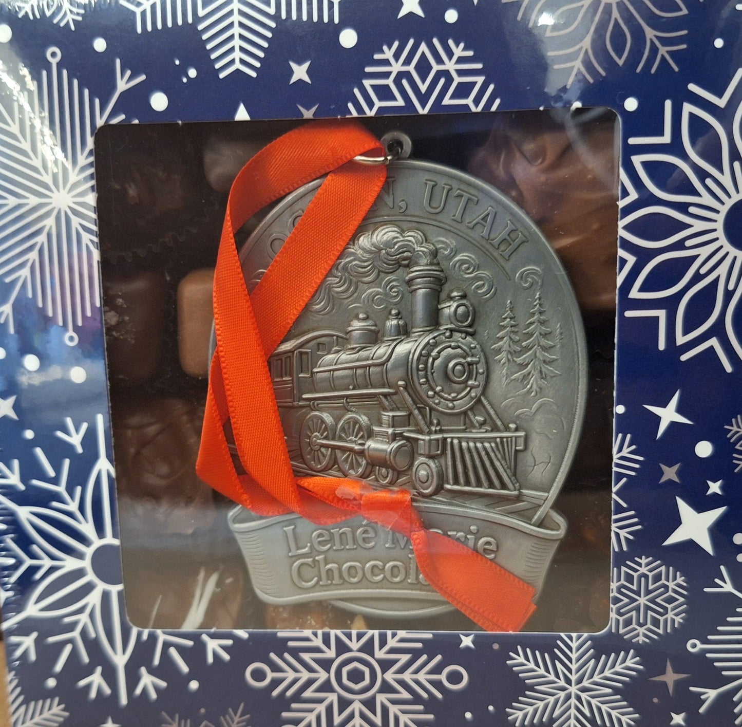 Holiday Medallion Box
